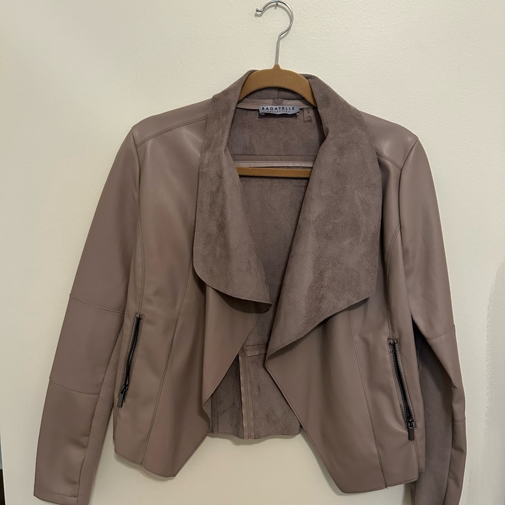 Women Bagatelle Tan Draped Faux Leather Jacket S Zip Pockets Crop